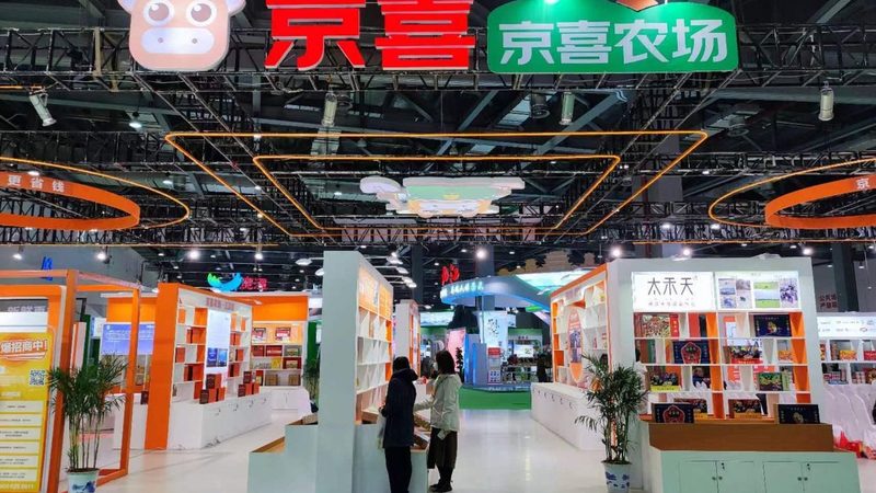 展厅写真喷绘尺寸规范：揭秘标准与技巧